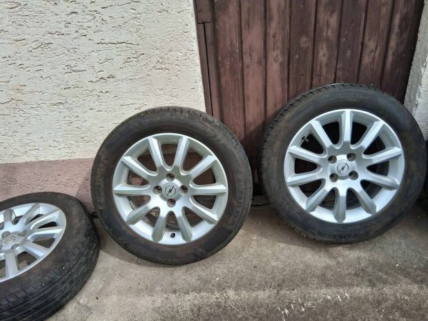 4 DB Opel Astra eredeti újszerű Fulda gumi