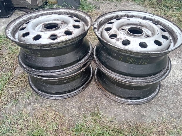 4 Db Ford lemezfelni
