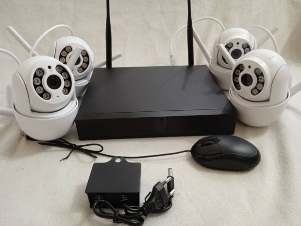 4 Kamerás 4K Wifis 360 Forgó Minőségi Okos Kamera-Kültéri, Beltéri