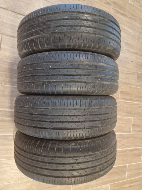 4 Nyári gumi Continental 215/60 R17