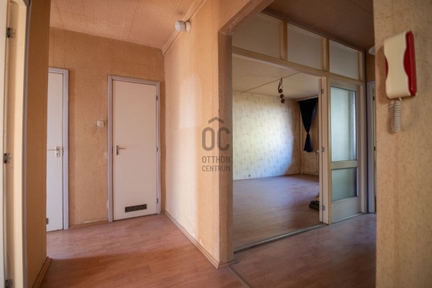 4 SZOB�S, ERK�LYES LAK�S A P�K UTCAI LAK�TELEPEN