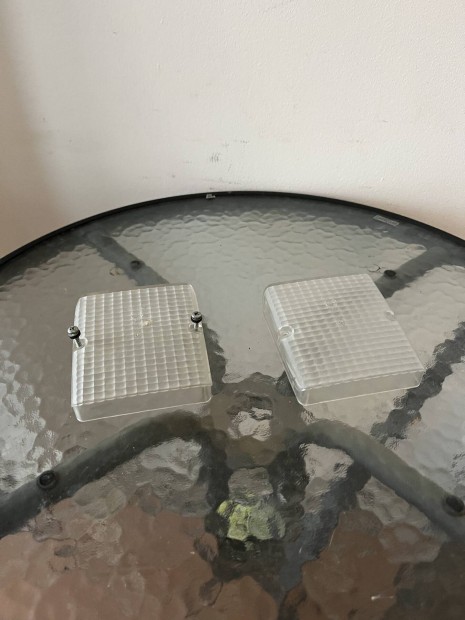 4 T trabant h�ts� bura 2 db