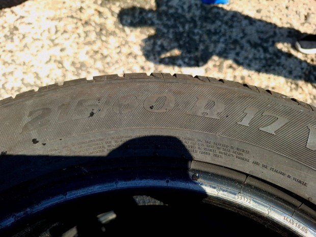 4. 215/60 R17 Viking nyári gumi Dot:4921