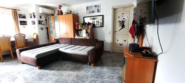 4. emeleti tágas, belvárosi lakás Sófokon eladó!