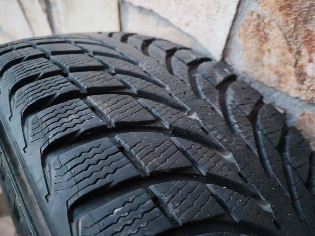 4 darab 235/65R18 Michelin Latitude tli gumi csak egyben elad