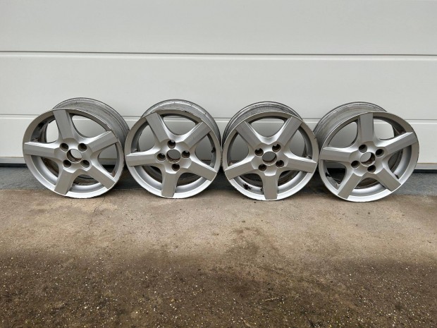 4 darab alumnium felni R15, 4x108 lyukmrettel