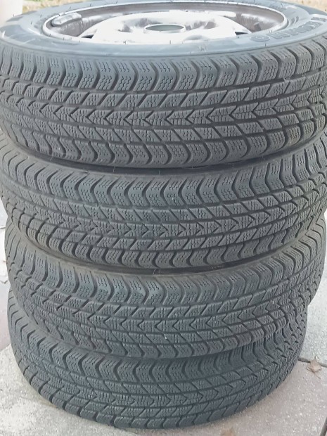 4 db 155/70 R13 tligumi lemezfelnin (Suzuki Swift)