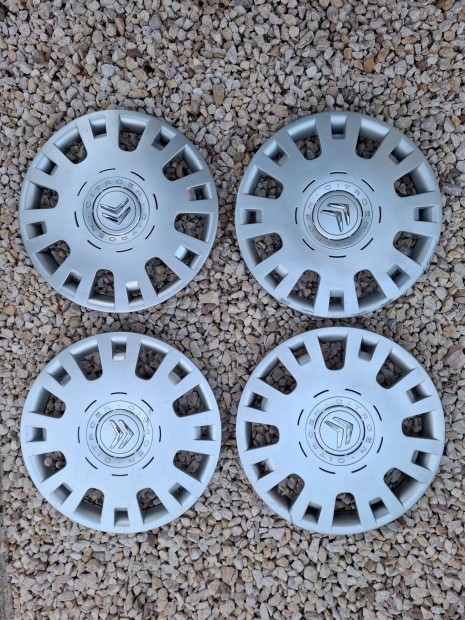 4 db 15" Citroen dsztrcsa elad!