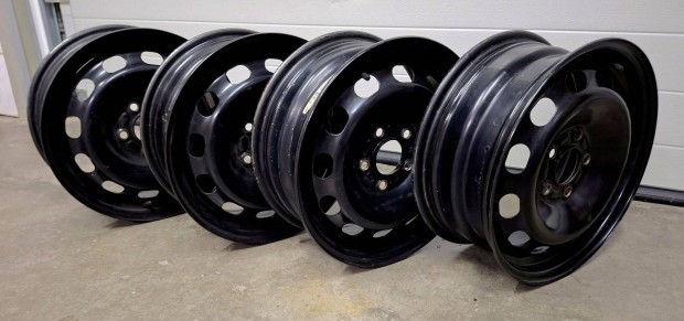 4 db 15" lemezfelni (5x108) Ford Focus, C-Max, Volvo