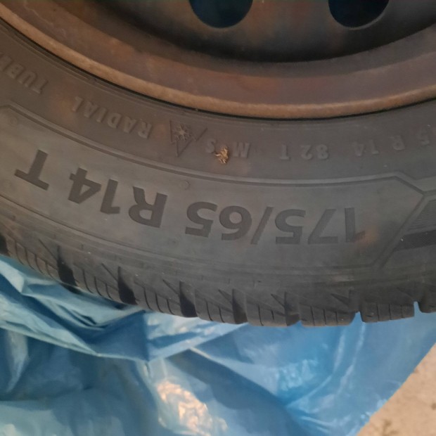 4 db 175/65 R14 tli gumi felnivel egytt