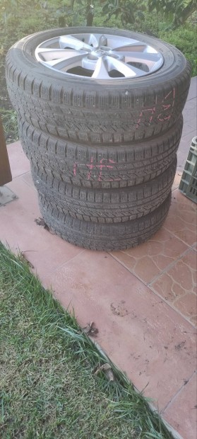 4 db 175/65 R15 Bridgestone tli gumi 