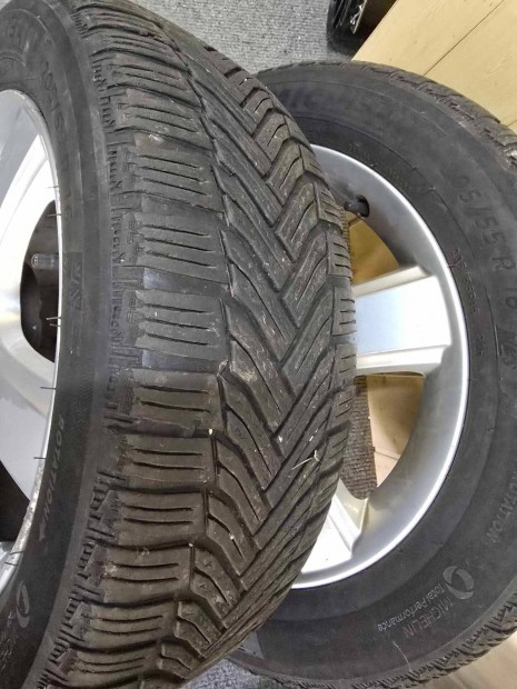 4 db 205/55R16 Michelin tli gumi felnivel