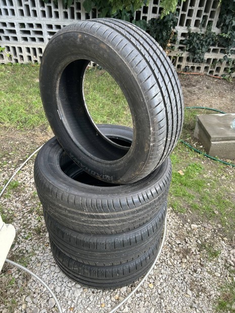 4 db 205/55 R16 os nyárigumi