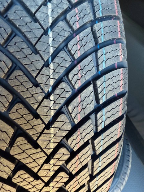 4 db 215/60 R17 Barum Polaris 6 V XL tligumi