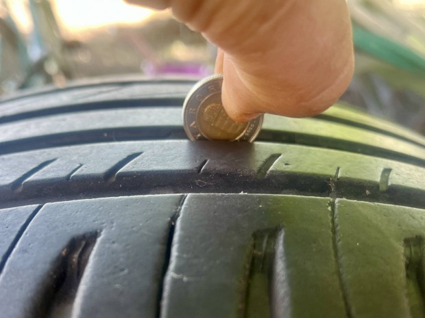 4 db 225/45 r17 Premiori abroncs