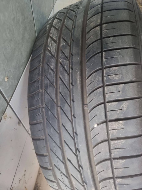 4 db 275/45 R20 Goodyear Eagle F1 gumi