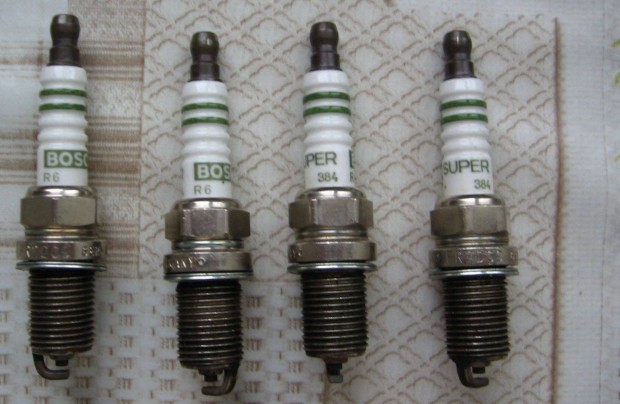 4 db Bosch Super 384 R6 gyjtgyertya