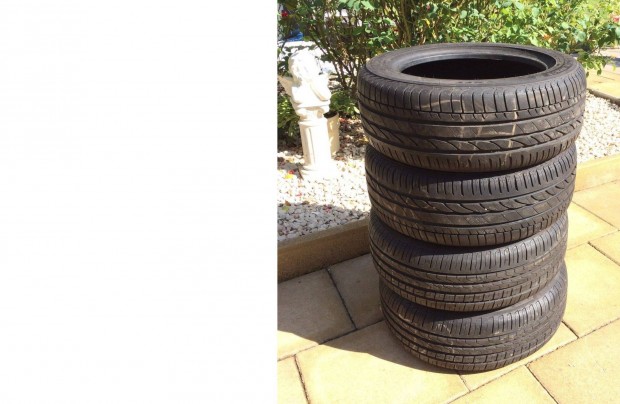 4 db Bridgestone 6mm Nyári Gumi 205 / 55 R 16