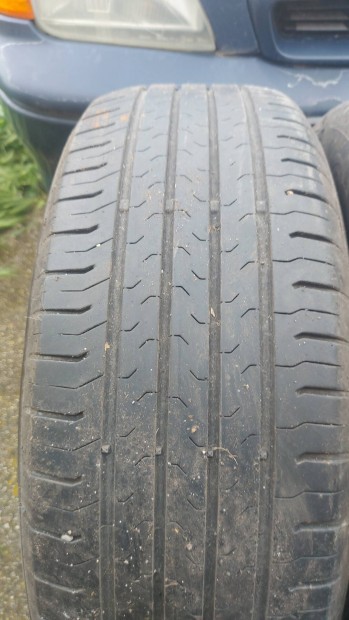 4 db Continental 215/60 R 17 használt nyári gumi eladó