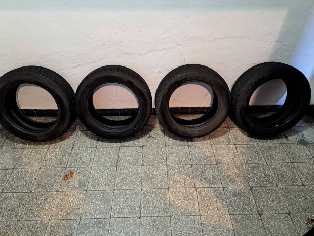 4 db Firestone 205/55 R16 ny�rigumi 60%-os 2022-es