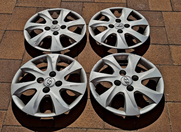 4 db Hyundai 14" gyri dsztrcsa elad