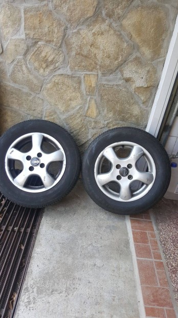 4 db Nissan Micra K12 alufelni gumival elad