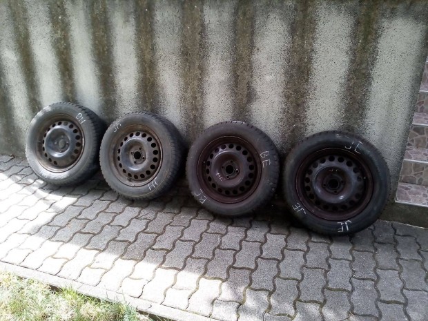 4 db Opel Astra G lemez felni téligumival R15 4*100