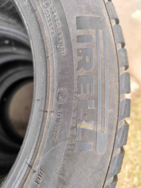 4 db Pirelli tli gumi, 215/55 R16