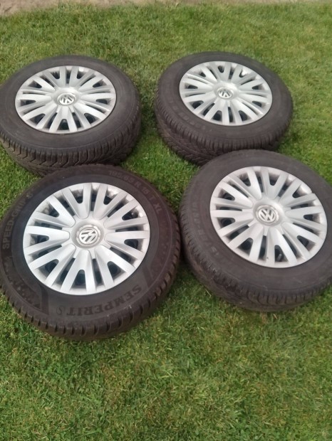 4 db Volkswagen Golf téli gumi felnivel eladó