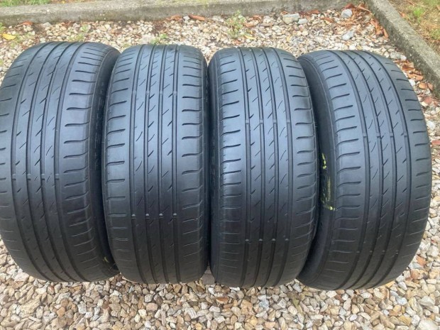 4 db. BMW 1 es gumi 195/55 R16