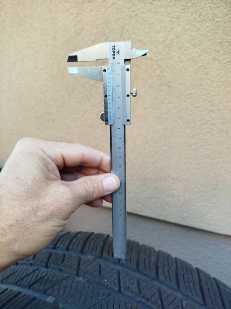 4 db. Barum Polaris 205/55 R16 Hxl tli gumiabroncs felnire szerelve.