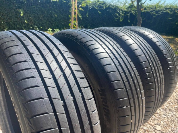 4 db- Bridgestone Turanza 205/65 R16