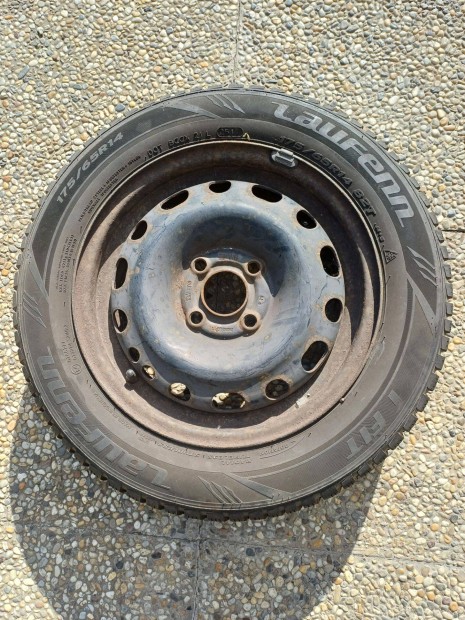 4 db! Laufenn 175/65R14 82T téli gumiabroncs, lemezfelnivel (Győr)