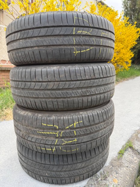 4 db. Michelin Energy Saver 205/55R16 ny�ri gumi