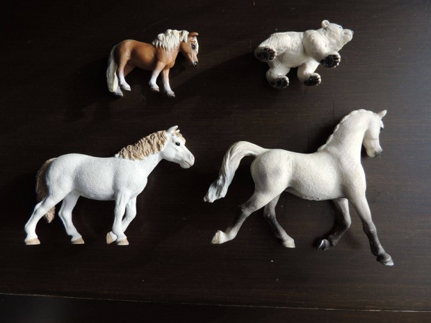 4 db. Schleich llatfigura egy ttelben 3 l + medvebocs