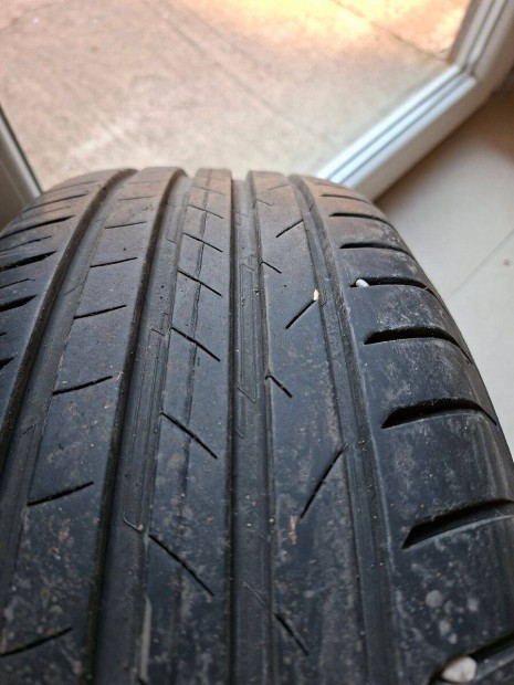 4 db. Vredestein Ultrac 215/65R16 80%-os ny�rigumi alufelnire szerelve