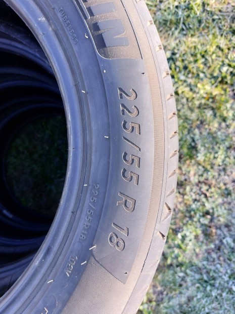 4 db, nyri 225/55 R18 Michelin, 2020 Dot