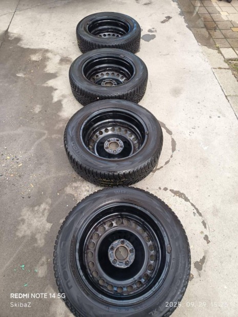 4 db acélfelni Tpms szenzorral