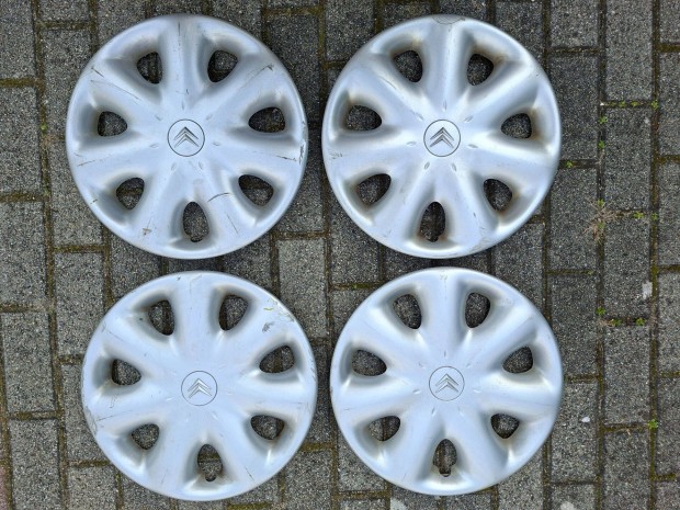 4 db eredeti Citroen d�szt�rcsa, 15 colos felnire val�
