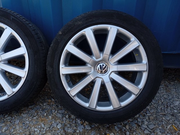 4 db gyári Volkswagen Omanyt alufelni 5x112 8x18 ET44 Michelin 225/50