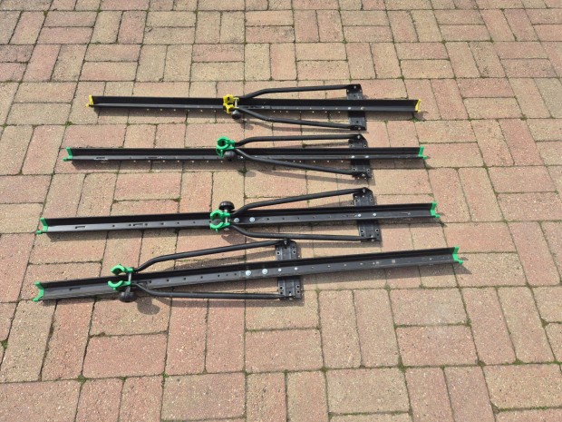 4 db ker�kp�r sz�ll�t�