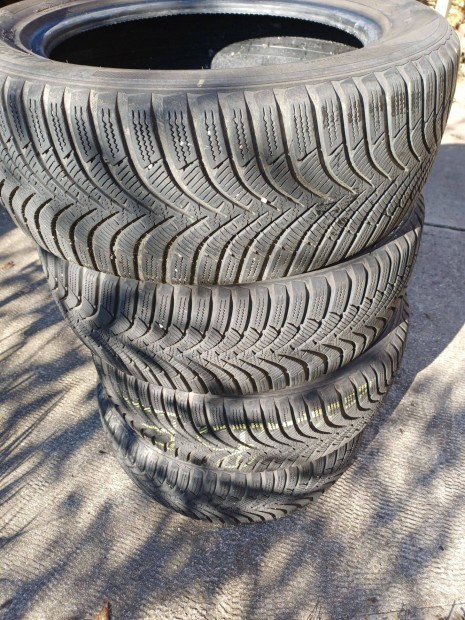 4 db tli autogumi 205/ 55R16 tli