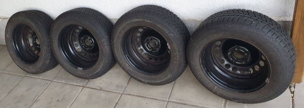 4 db tli kerkszett 195/65 R15 ET35, tligumi felnivel