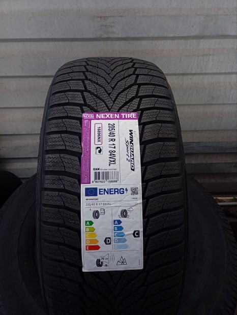4 db új Nexen Winguard Sport 2 WU7 205/40 R17 84V XL téligumi