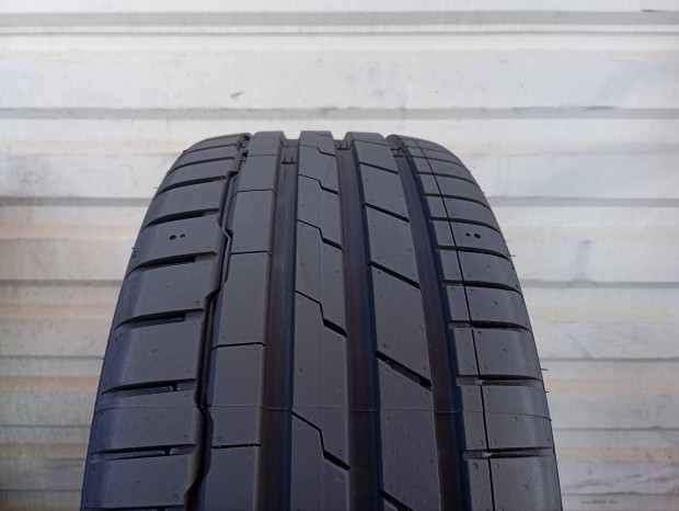 4 db új demó Hankook Ventus S1 evo3 245/45 R18 100Y XL nyárigumi