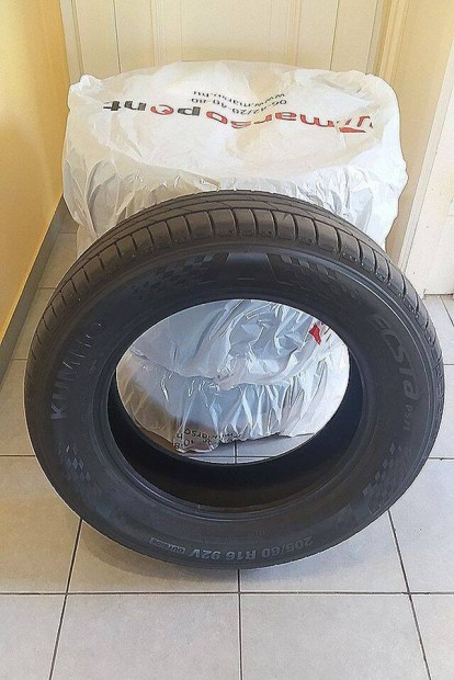 4 db új nyárigumi 205/60 R16 92V - Kumho Ecsta PS71