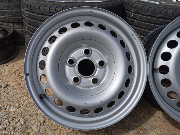 4 db újszerű Volkswagen Transporter T5 T6 acélfelni 5x120 6,5x16 ET51