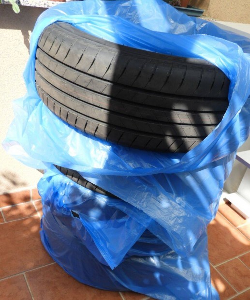 4 db vadonatúj Bridstone Turanza 005 100 V 235/55 R18 nyári gumi