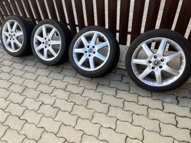 4 eredeti alufelni téli gumikkal A vagy B Mercédesre
