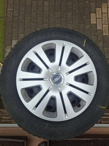 4 vszakor Goodyear gumi+felni szett